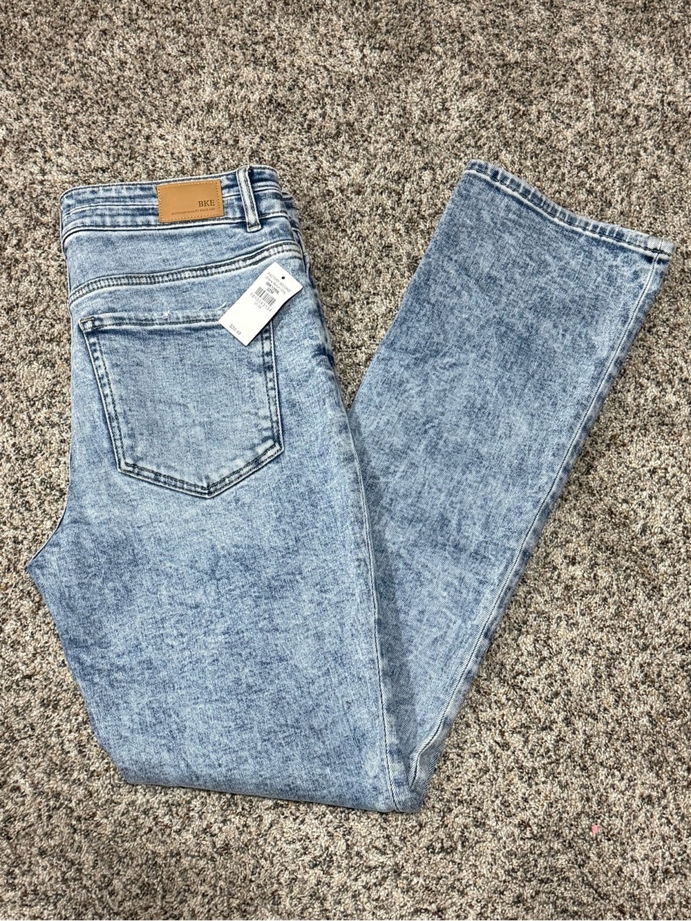 BKE Buckle Light Wash Women’s Bootcut Jeans with Subtle Acid Finish